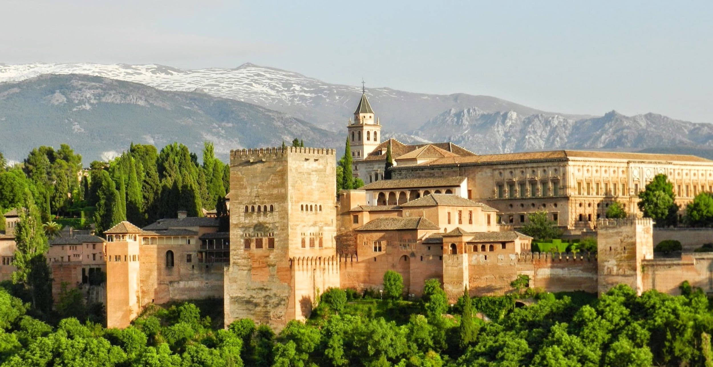 alhambra-967024.jpg