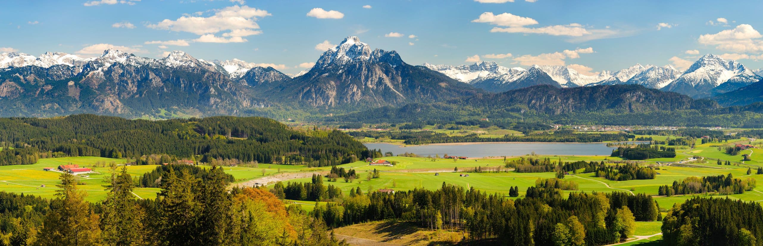 hopfensee-allgäu-camping-mountains.jpeg